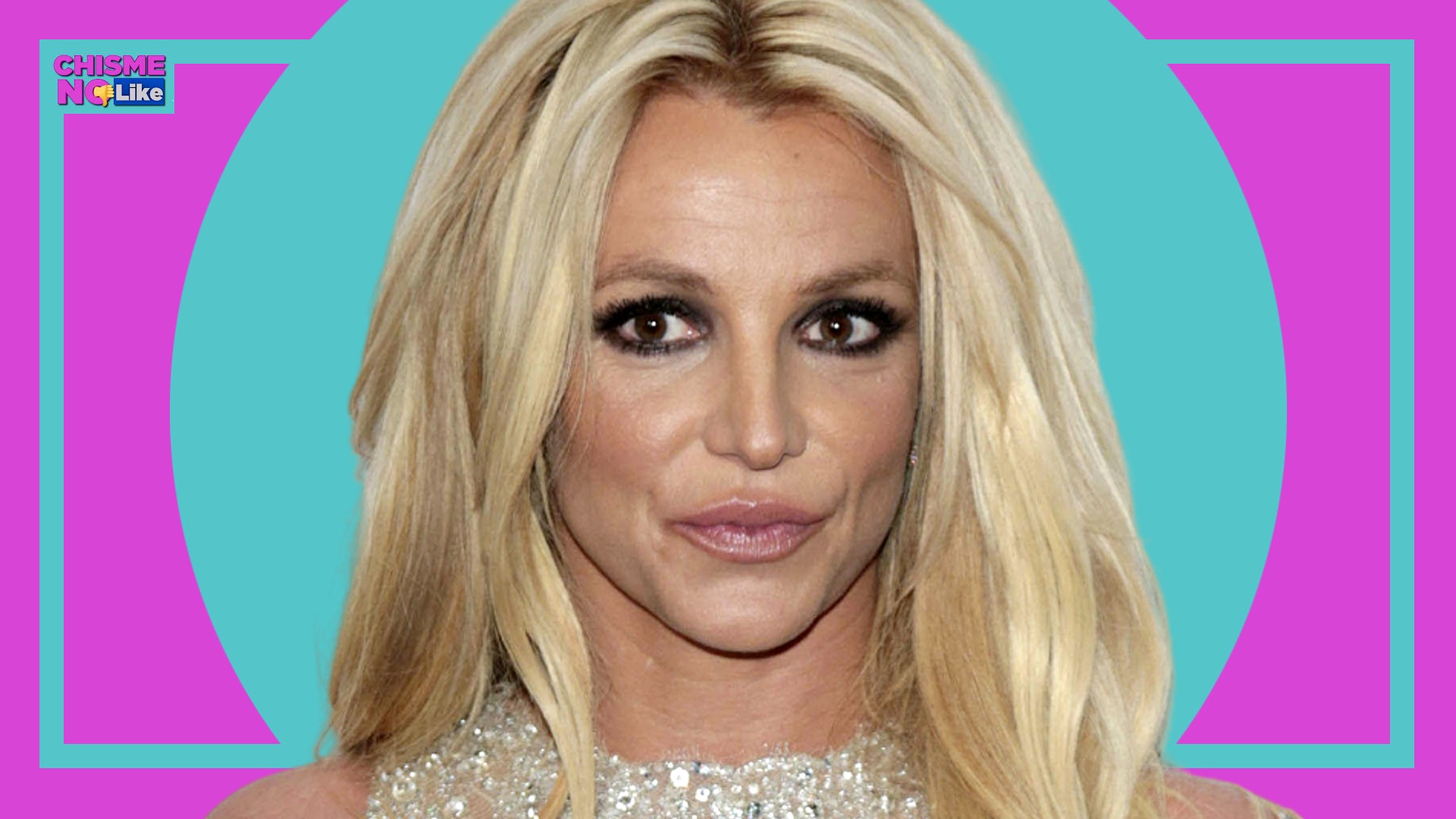Britney Spears se deja ver al desnudo y con la retaguardia al aire